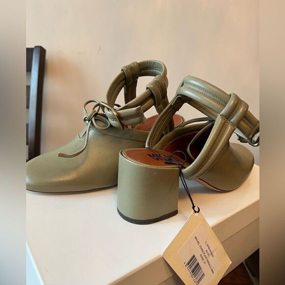 Maison Kitsune Paris Michel Vivian Khaki  Sandals - Picture 1 of 13